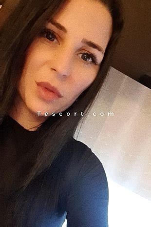 Escort Girl Cognac. Trouvez une belle Escorte Girl Cognac